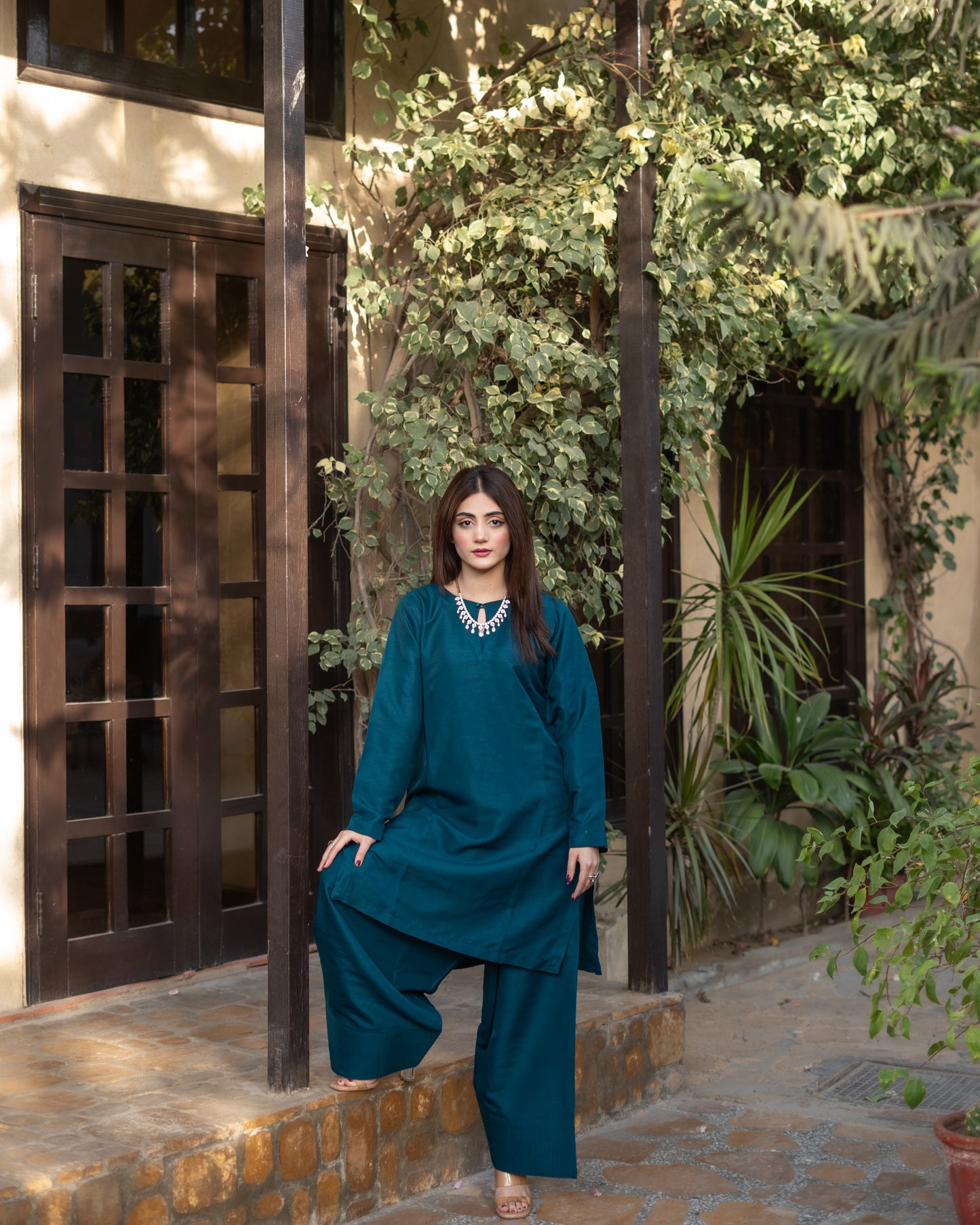 2 PIECE KHAADI SILK BOTTLE GREEN SET