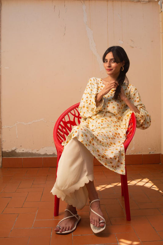2-piece suit is a perfect celebration of summer