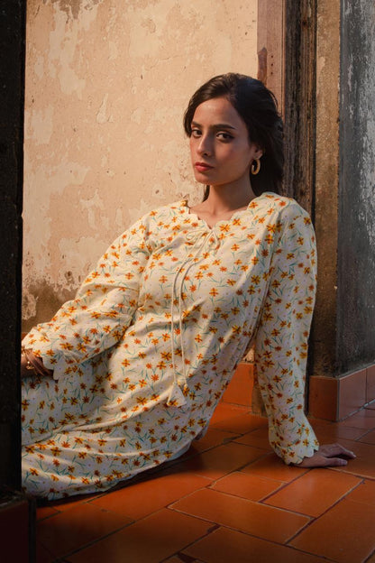 2-piece suit is a perfect celebration of summer